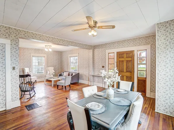 332 Van Deman St, Washington Court House, OH 43160
