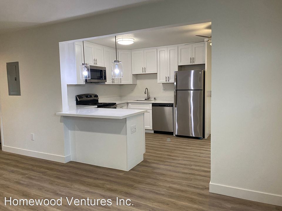 1st image of 114 Barneson Ave #8