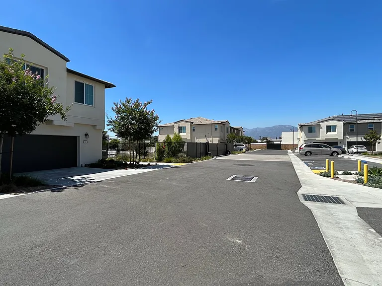 54 Harmony Dr — Photo 44