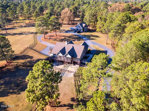150 Good Barn Road, Vass, NC 28394