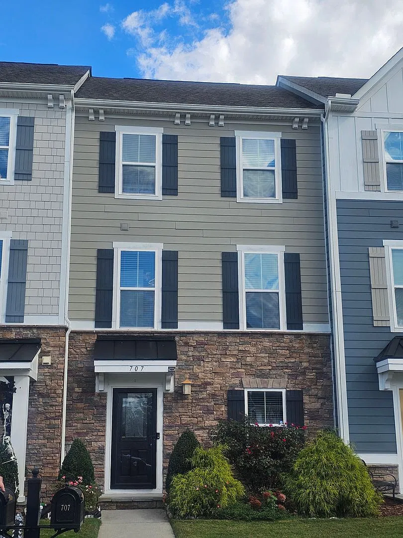 707 Arbuckle St, Chesapeake- Available now — Photo 1