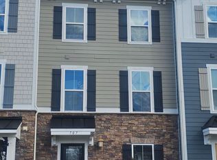 707 Arbuckle St, Chesapeake, VA 23323