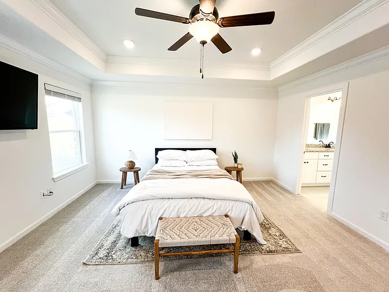 310 W Tyler Rd — Photo 8