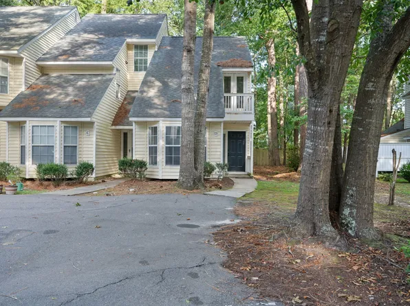 4796 Champion Way APT D, North Charleston, SC 29418
