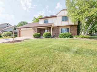 2533 Westmore Dr, Fort Wayne, IN