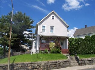 9 Chestnut St, Suffern, NY 10901