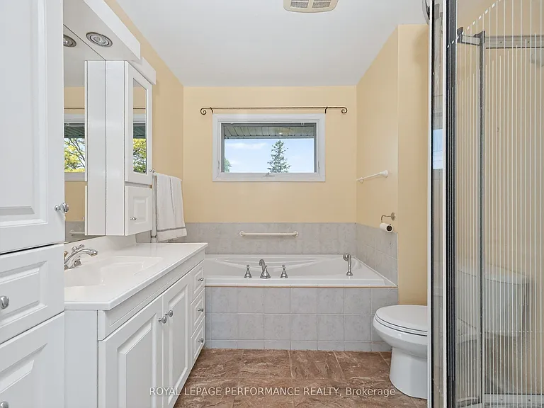 1799 Dorset Dr — Photo 24