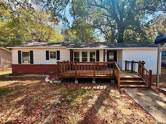 2nd image of 304 Redbud Ln