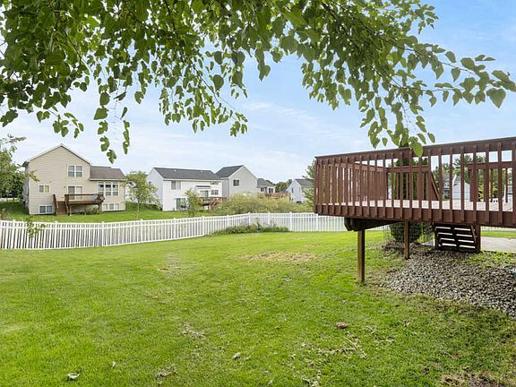 3rd image of 3643 Autumn Crest Ln SE
