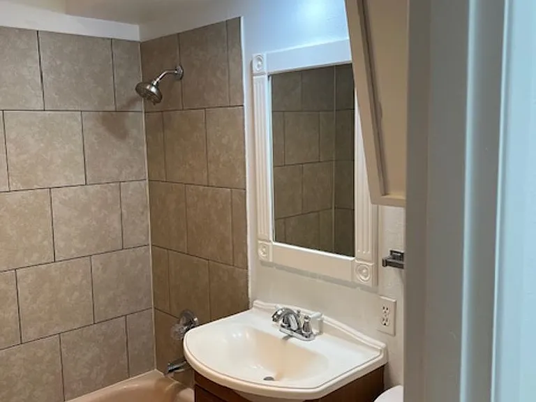 632 Berrydale Ave — Photo 14