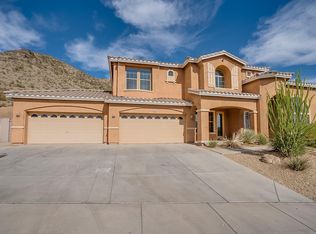 2922 W Amberwood Dr, Phoenix, AZ 85045