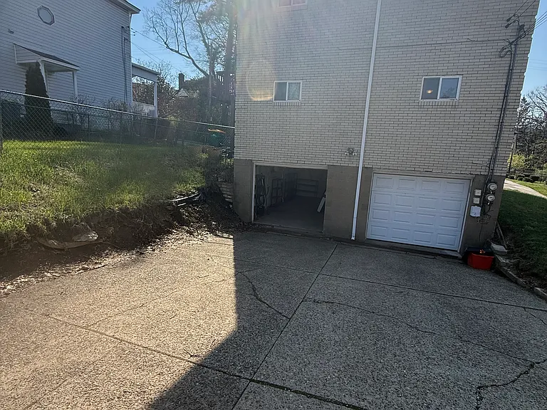 903 Chester Ave #1 — Photo 12