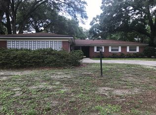 704 Pearl Cir, Brandon, FL 33510