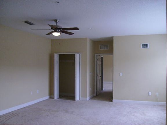 5th image of 625 Oakleaf Plantation Coventry #Condo