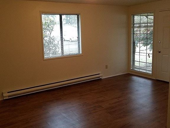 2nd image of 4720 NE 109th Ave