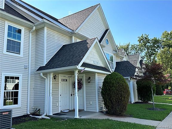 3rd image of 141 Ruth Court