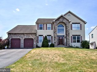 295 Buckhead Ln, Douglassville, PA 19518