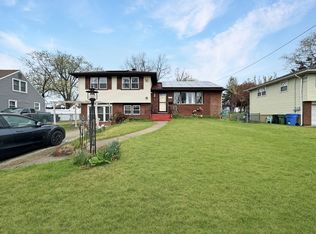 124 Oakdale Rd, Cherry Hill, NJ 08034