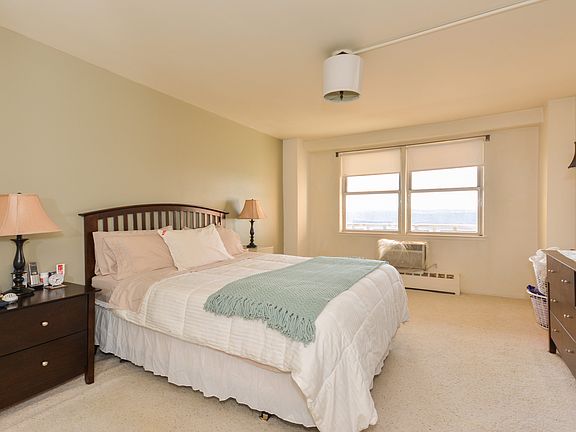 2nd image of 5800 Arlington Ave APT 15K