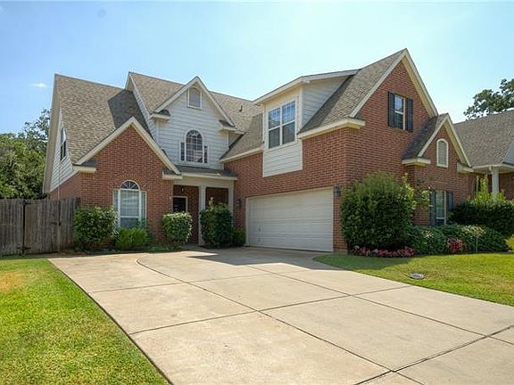2nd image of 528 Mattie Ln