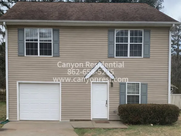125 Bay Court Dr, Stockbridge, GA 30281