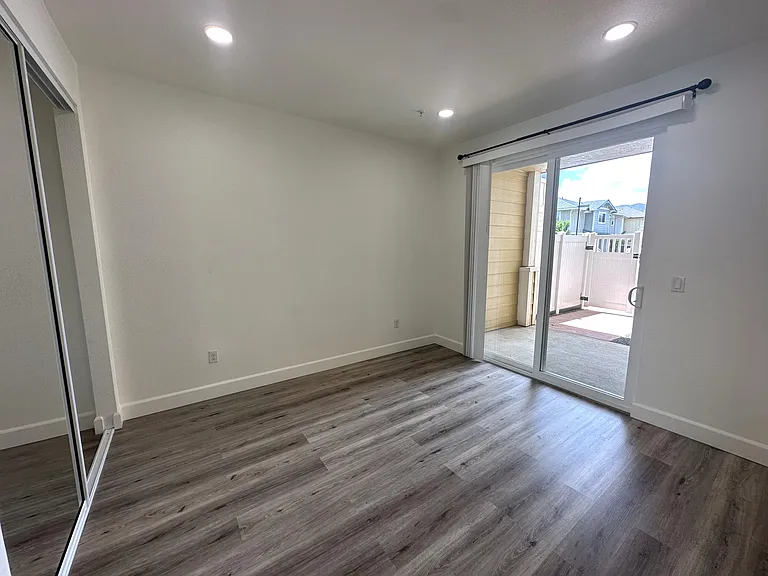724 Kakala St #1604D — Photo 10
