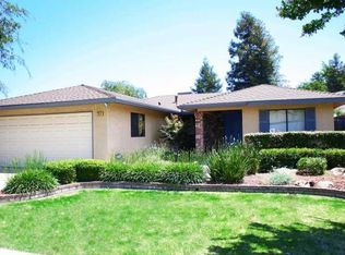 1354 Dakota Ave, Clovis, CA 93612