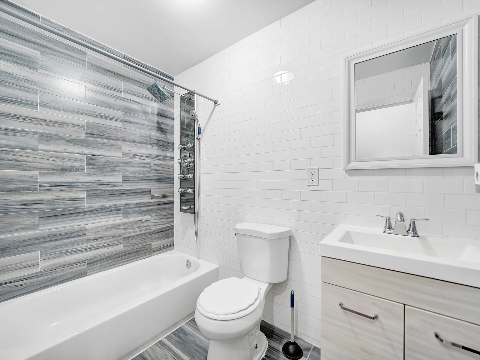 2 bed, 1860 sqft, $2,700 — Photo 4