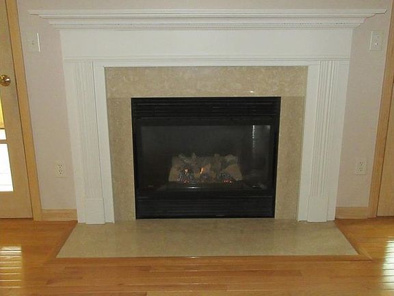 5th image of 578 Brennans Ct