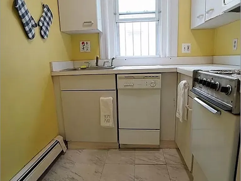1677 Commonwealth Ave #10 — Photo 6