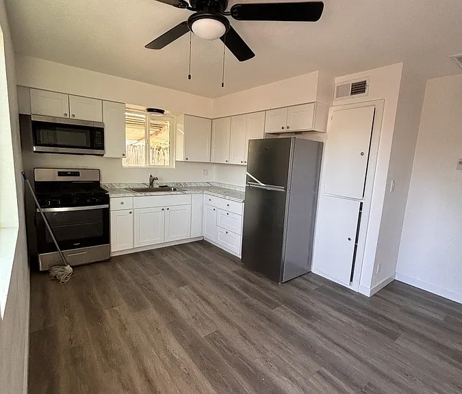 2416 W Coolidge St #A — Photo 1