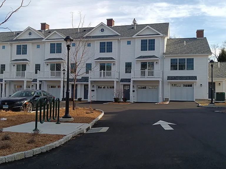 101D House St #80 — Photo 20