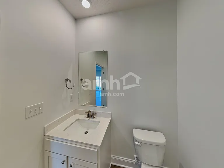 9022 Henley Ave — Photo 13