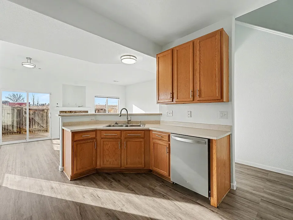 14700 E 104th Ave #2406