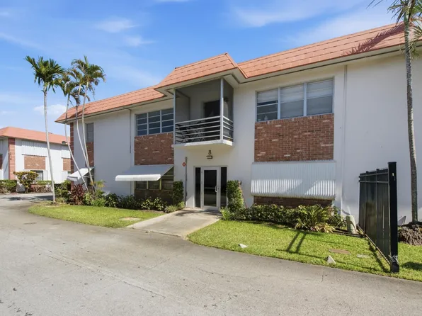 3550 NW 8th Avenue #812, Pompano Beach, FL 33064