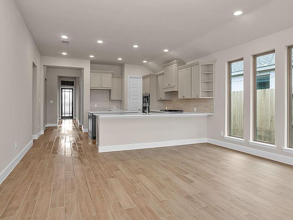 2nd image of 19215 Satsuma Ridge Dr