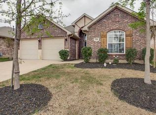 506 Maverick Dr, Lake Dallas, TX 75065