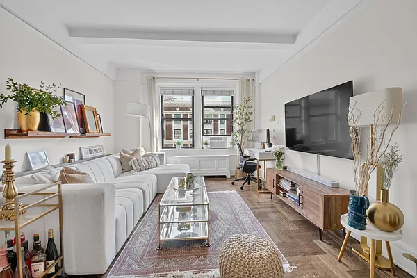 Sold by Compass | media 12