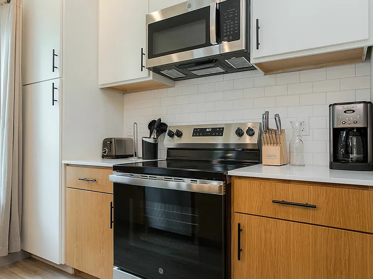 4001 Roseland Ave — Photo 62
