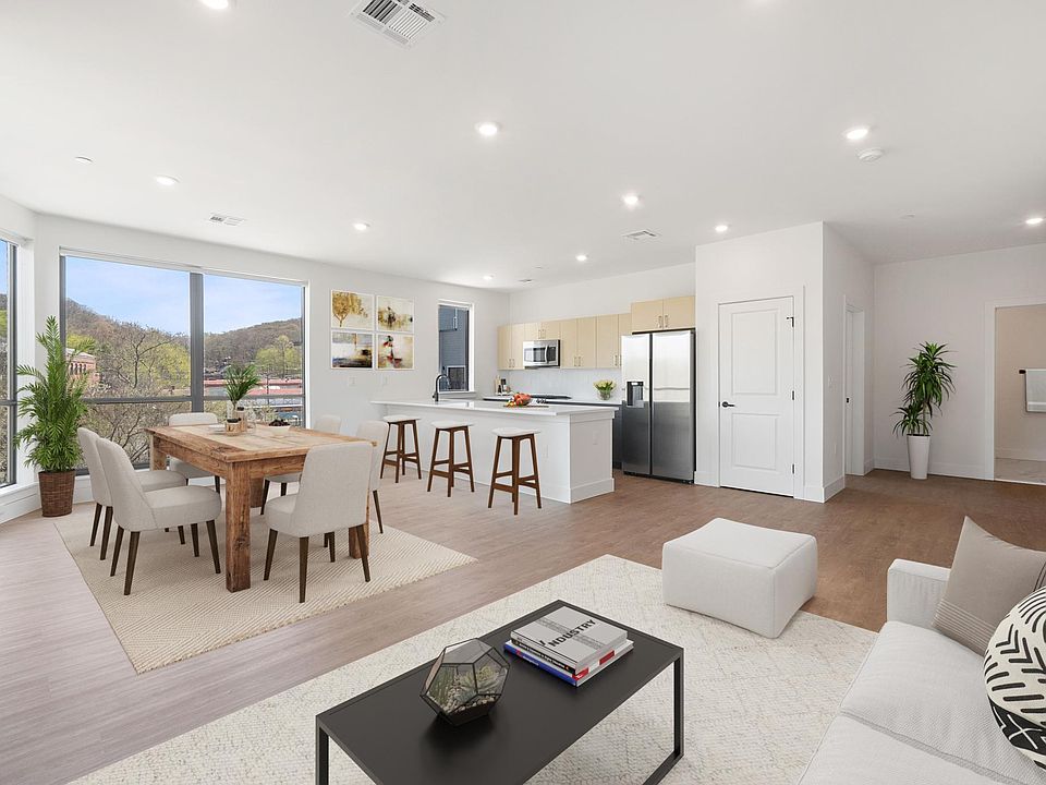 Living room/Dining room (virtually staged)
