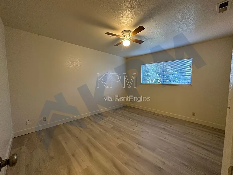2903 Whittier Ct — Photo 18