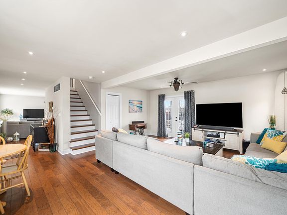 2nd image of 524 4th St