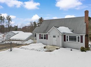 19 Auburn Rd, Londonderry, NH 03053