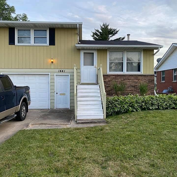 1st image of 1441 Division St
