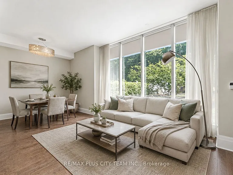29 Queens Quay E #Townhouse 122 — Photo 3
