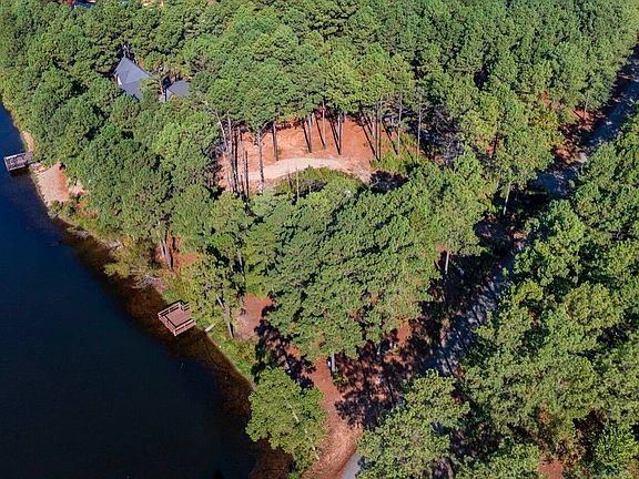 9th image of 268 Stone Pine Ln