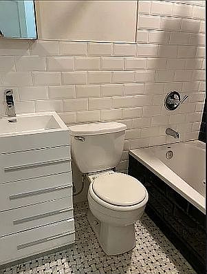 3rd image of 1102 Jefferson Ave Floor 2