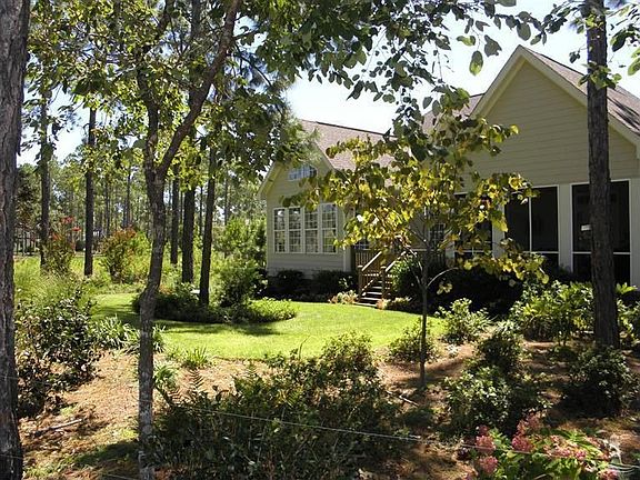 3rd image of 3690 Fairfield Way