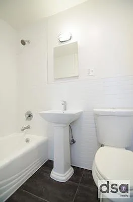 Rented by DSA Realty | media 30