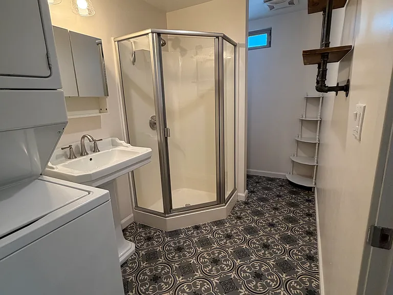 5025 College Ave — Photo 17
